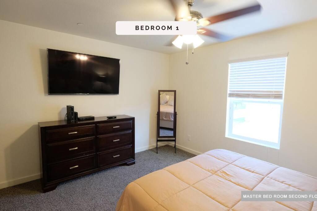 3 Story, 3 Bdrm, 4 Beds, 2 Bath, North Houston, Iah - 10B Villa Eksteriør bilde